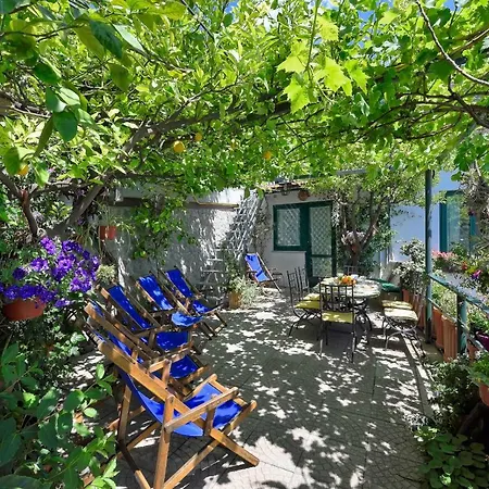 San Giuseppe Apartment *